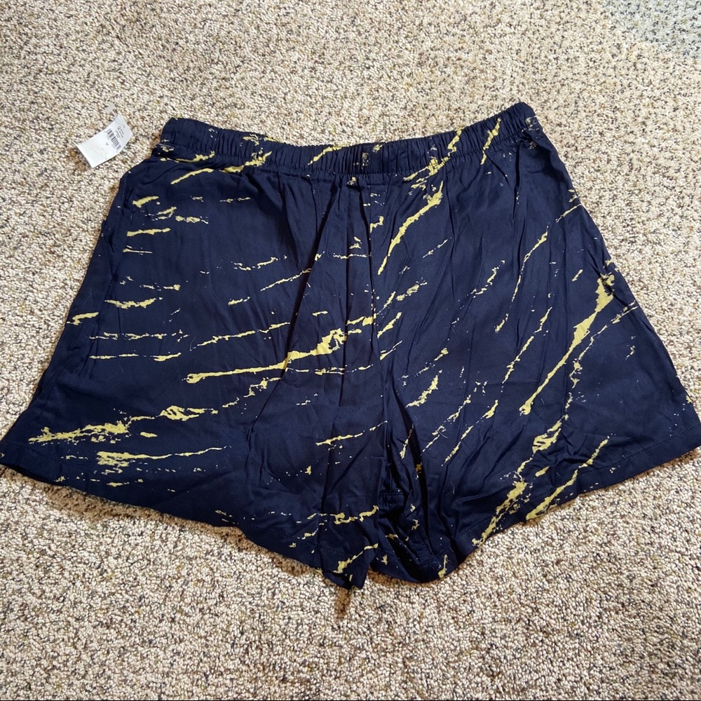 NWT Gap Navy Yellow Women’s Shorts Stretchy Fabric Drawstring Medium